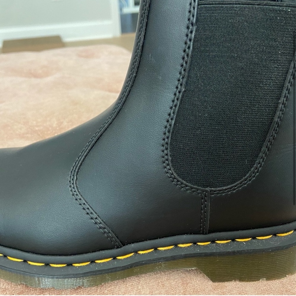 DR. MARTEN | VEGAN 2976 FELIX CHELSEA BOOTS - Picture 5 of 7